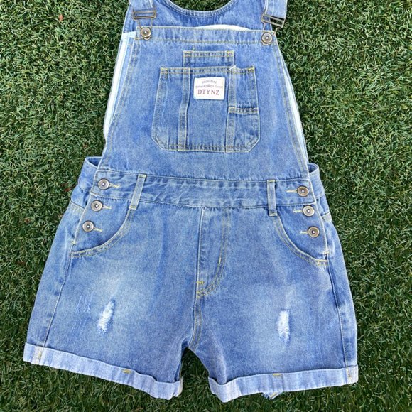 SOLD Vintage Jrs. Denim Overall Shorts Size - Picture 1 of 4